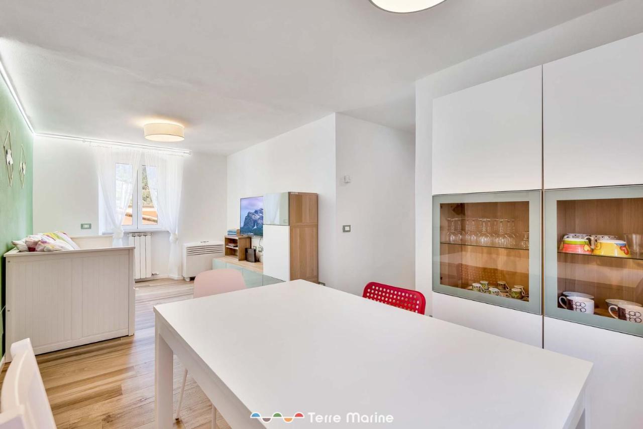 Appartement Nonna Pina à Volastra Extérieur photo